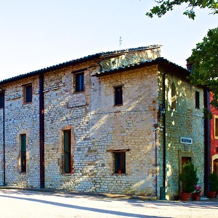 Vila Rosso Porpora Colle Umberto  Exteriér fotografie
