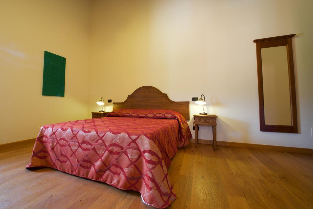 Vila Rosso Porpora Colle Umberto  Exteriér fotografie