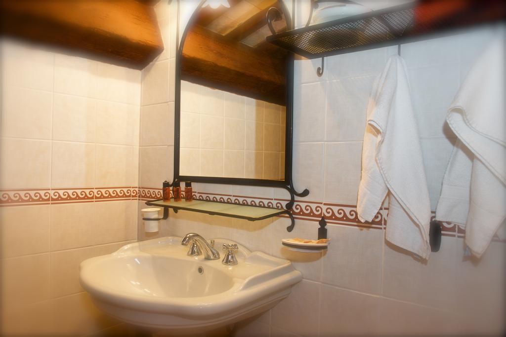 Vila Rosso Porpora Colle Umberto  Exteriér fotografie