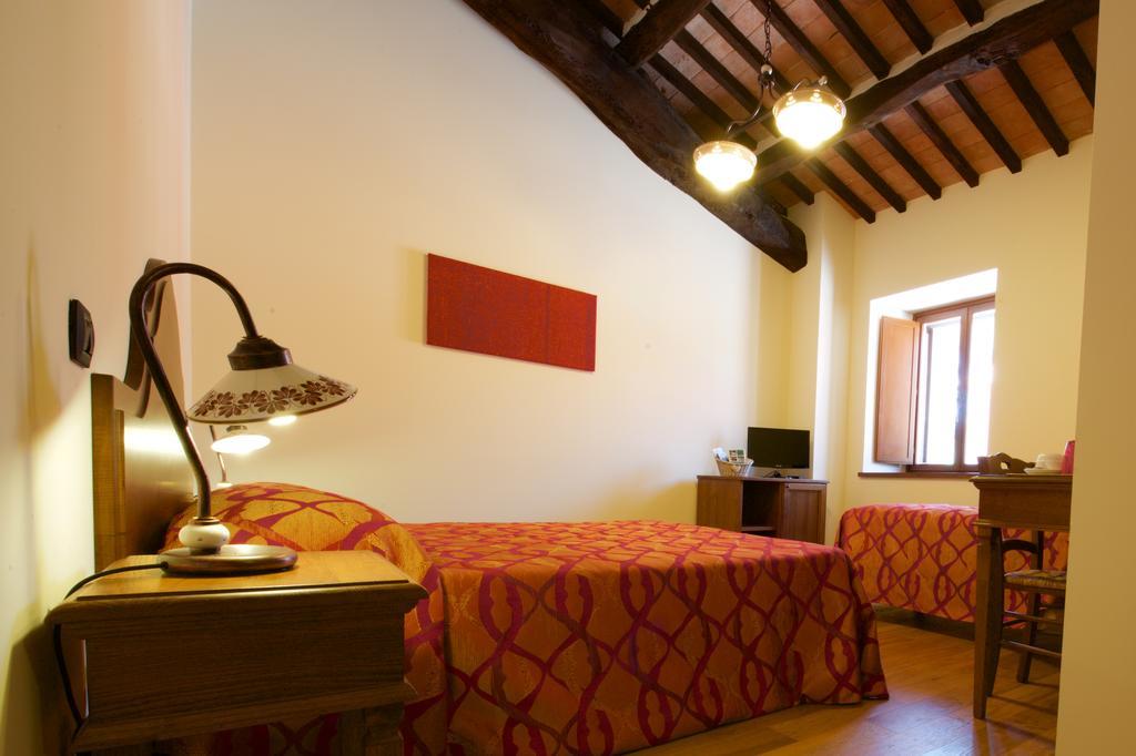 Vila Rosso Porpora Colle Umberto  Exteriér fotografie