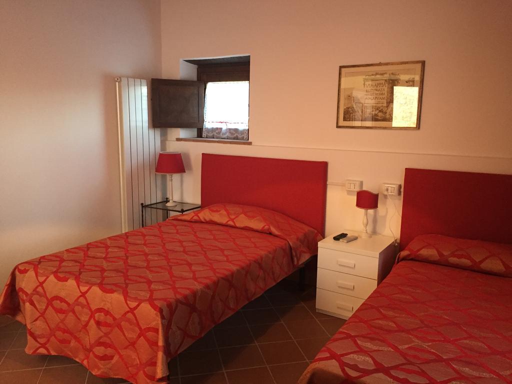 Vila Rosso Porpora Colle Umberto  Exteriér fotografie