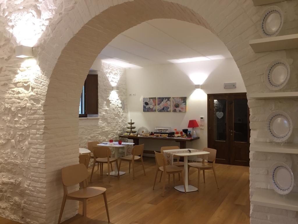 Vila Rosso Porpora Colle Umberto  Exteriér fotografie